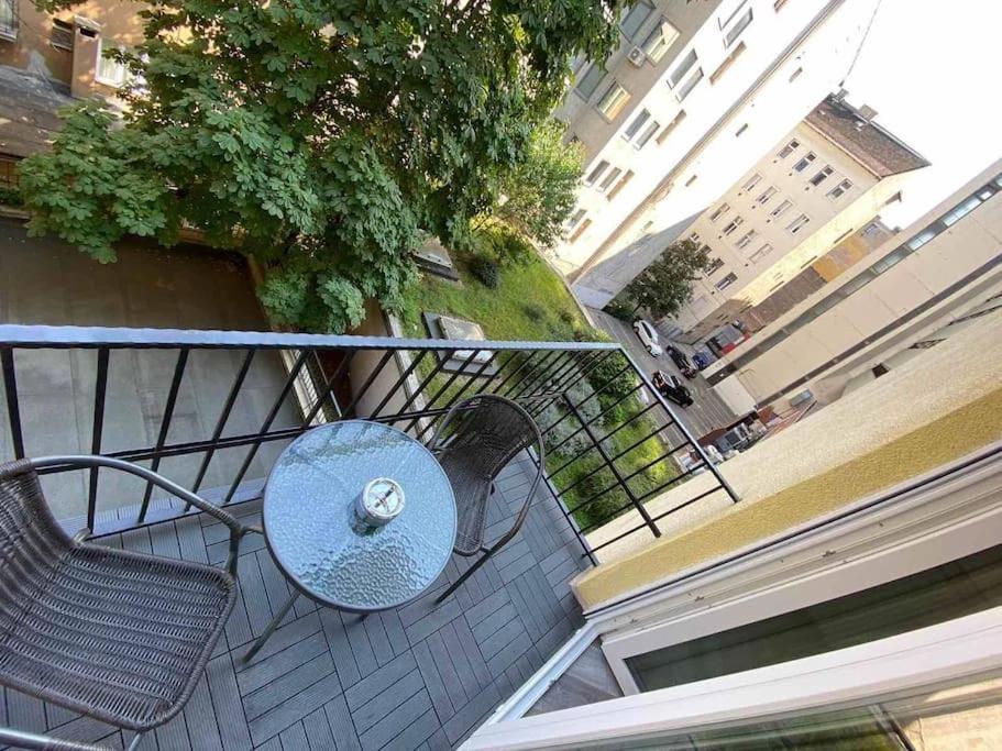 Extra Sok Szobas Apartman Budapest Kozpontjaban Apartment Екстериор снимка
